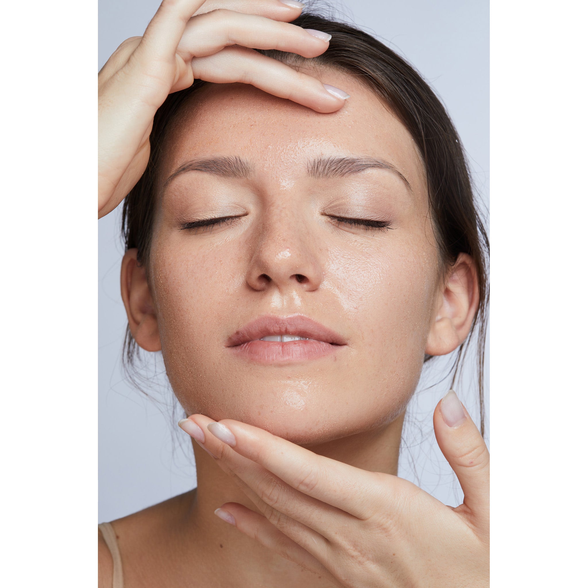 Samodiva’s Allure Elixir Facial Oil Model texture