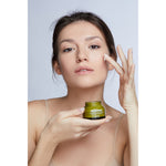 Samodiva’s Ethereal Youth Replenishing Moisturiser Model Application