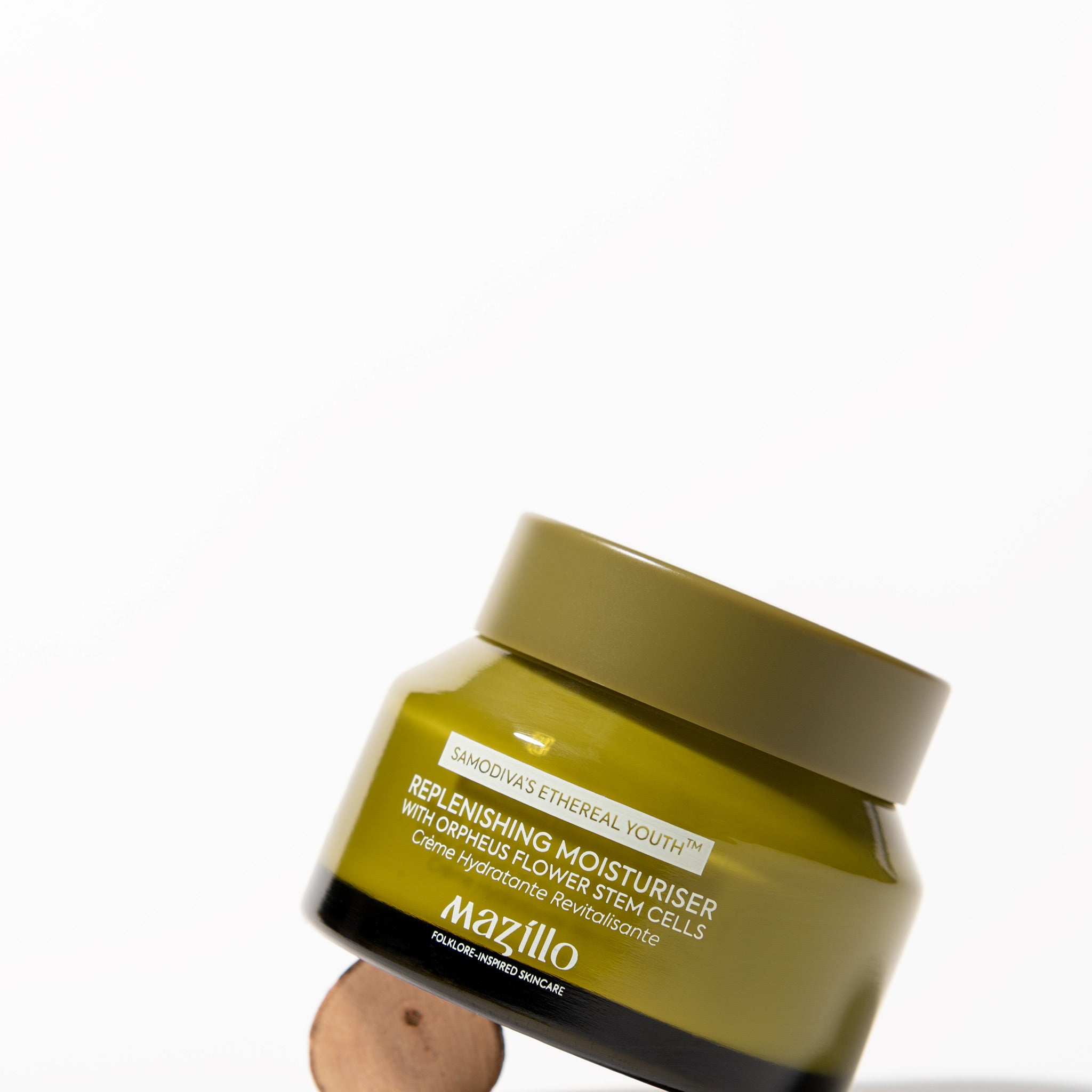 Samodiva’s Ethereal Youth Replenishing Moisturiser Close Up
