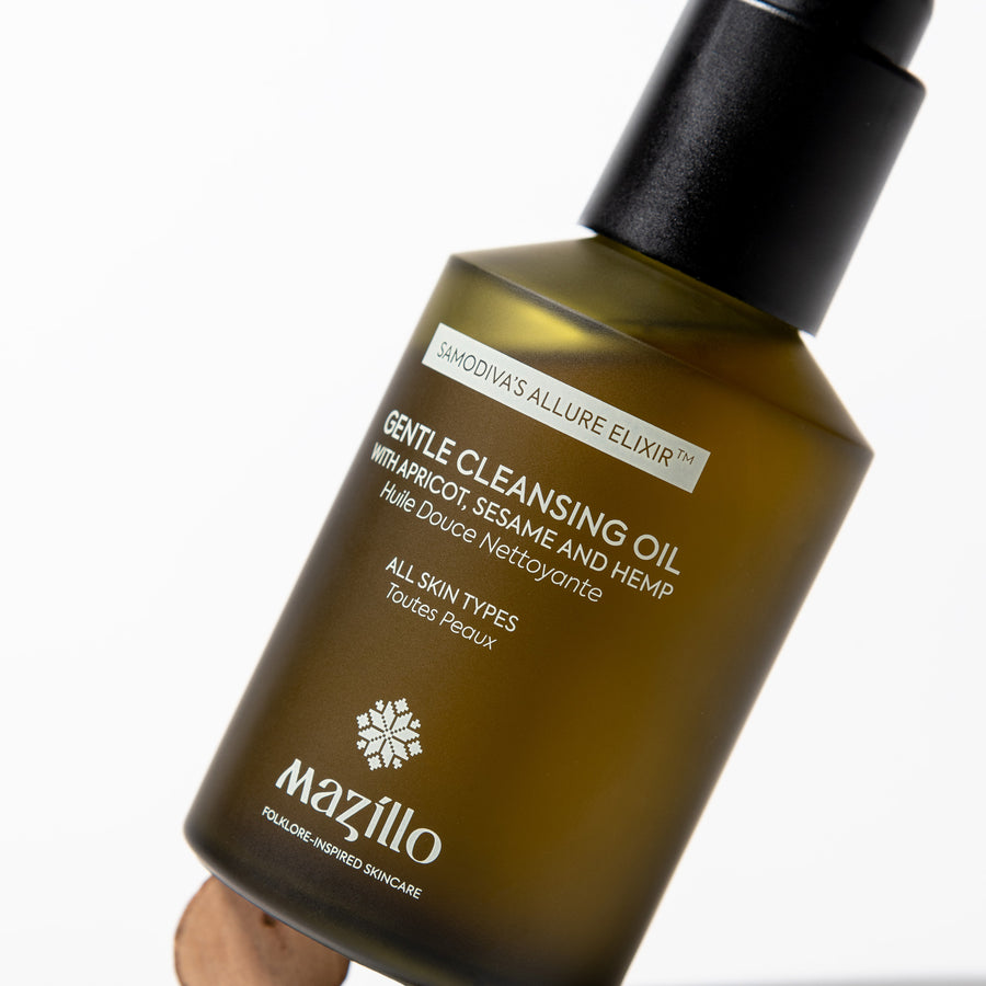 Samodiva’s Allure Elixir Gentle Cleansing Oil Close up