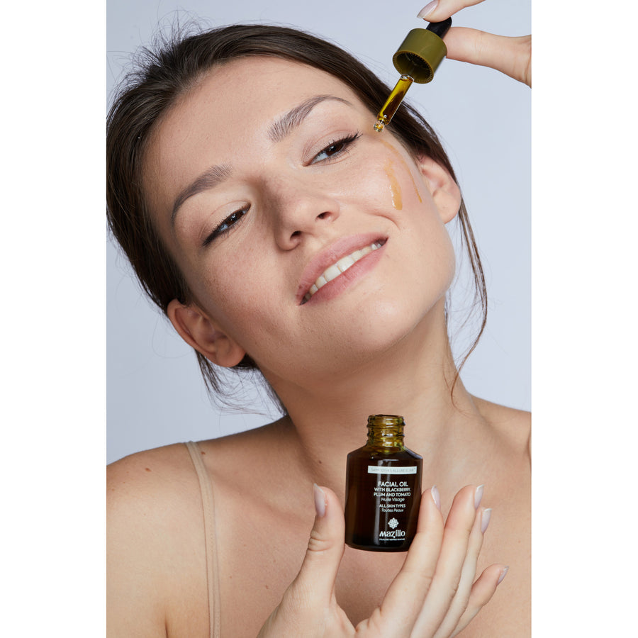 Samodiva’s Allure Elixir Facial Oil Model application